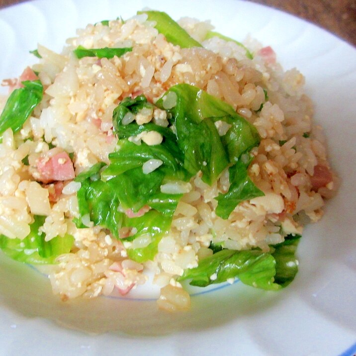 ハムと豆腐とレタスのマヨチャーハン